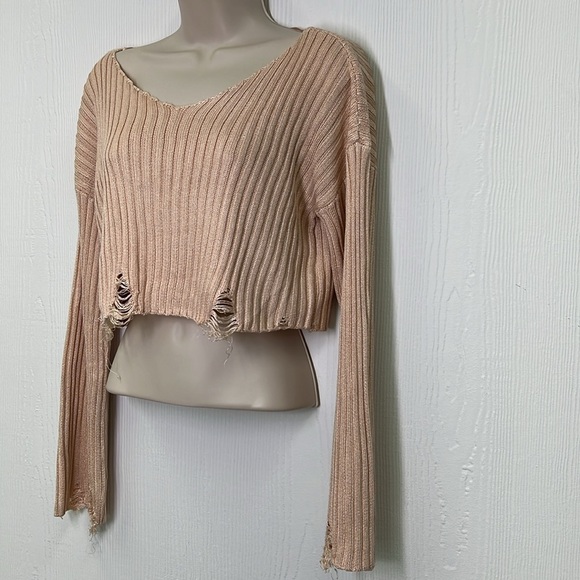 Urban Outfitters - Cream Ribbed Distressed Crop Long Sleeve Sweater Size Small - Picture 6 of 12
